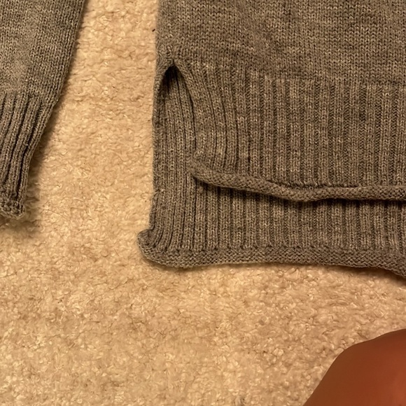 SALE! make offer now! sweater - Picture 7 of 8